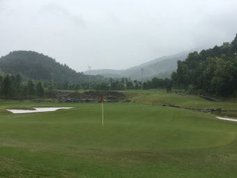 [하노이] 두 개의 그린, 두 배의 손맛 BRG Legend Hill Golf Resort
